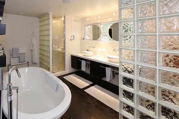 The use of glass decoration