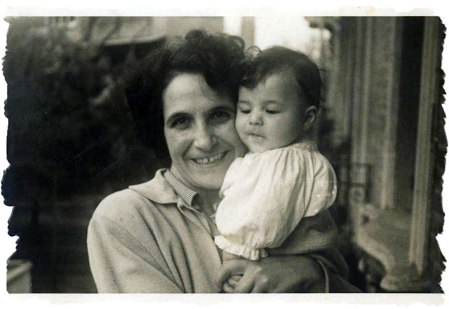1951, Torino, mamma con bimbo