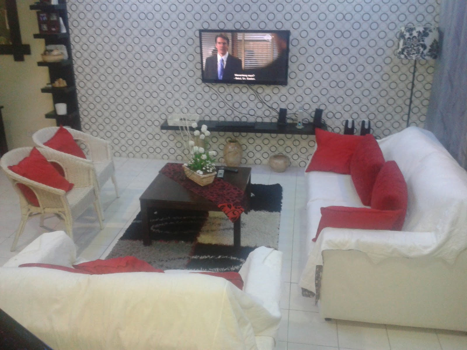 Homelicious Before And After Ubah Susun Atur Ruang Tamu Then Thinking That We Need Extra Seat For Guest Visiting Us Raya I Tukar Sket Deco Rumah