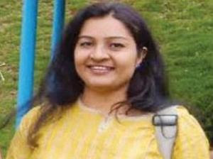 எனது அத்தையைப் பார்க்க அனுமதிக்கவில்லை: ஜெயலலிதா அண்ணன் மகள் குற்றச்சாட்டு எனது அத்தையைப் பார்க்க அனுமதிக்கவில்லை: ஜெயலலிதா அண்ணன் மகள் குற்றச்சாட்டு