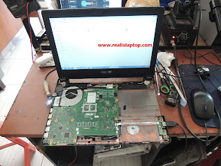 Service Laptop Asus A450E Layar Redup