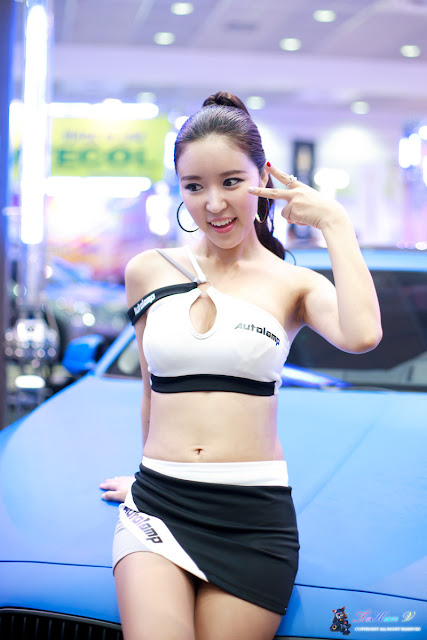 4 Yoon Joo Ha - Seoul Auto Salon 2012-Very cute asian girl - girlcute4u.blogspot.com