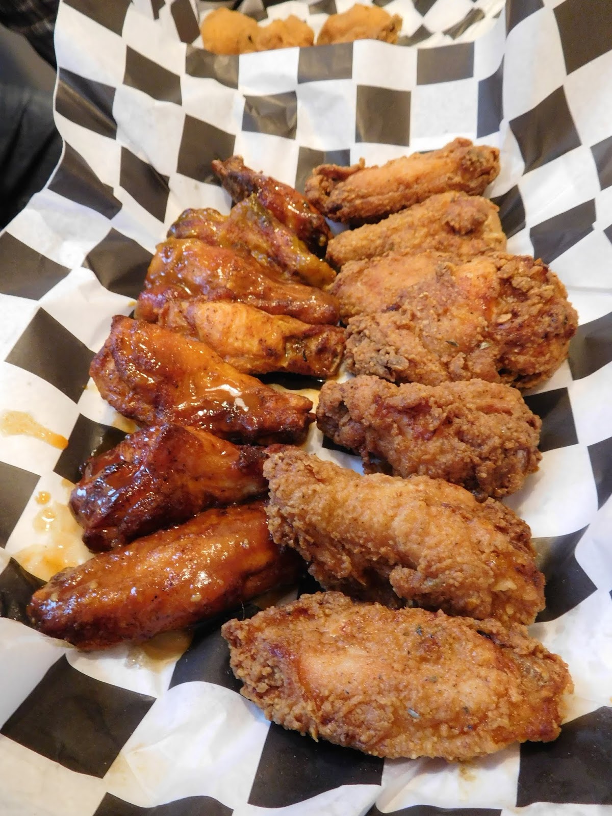 KURA BUFFALO WINGS O kura co za smak!