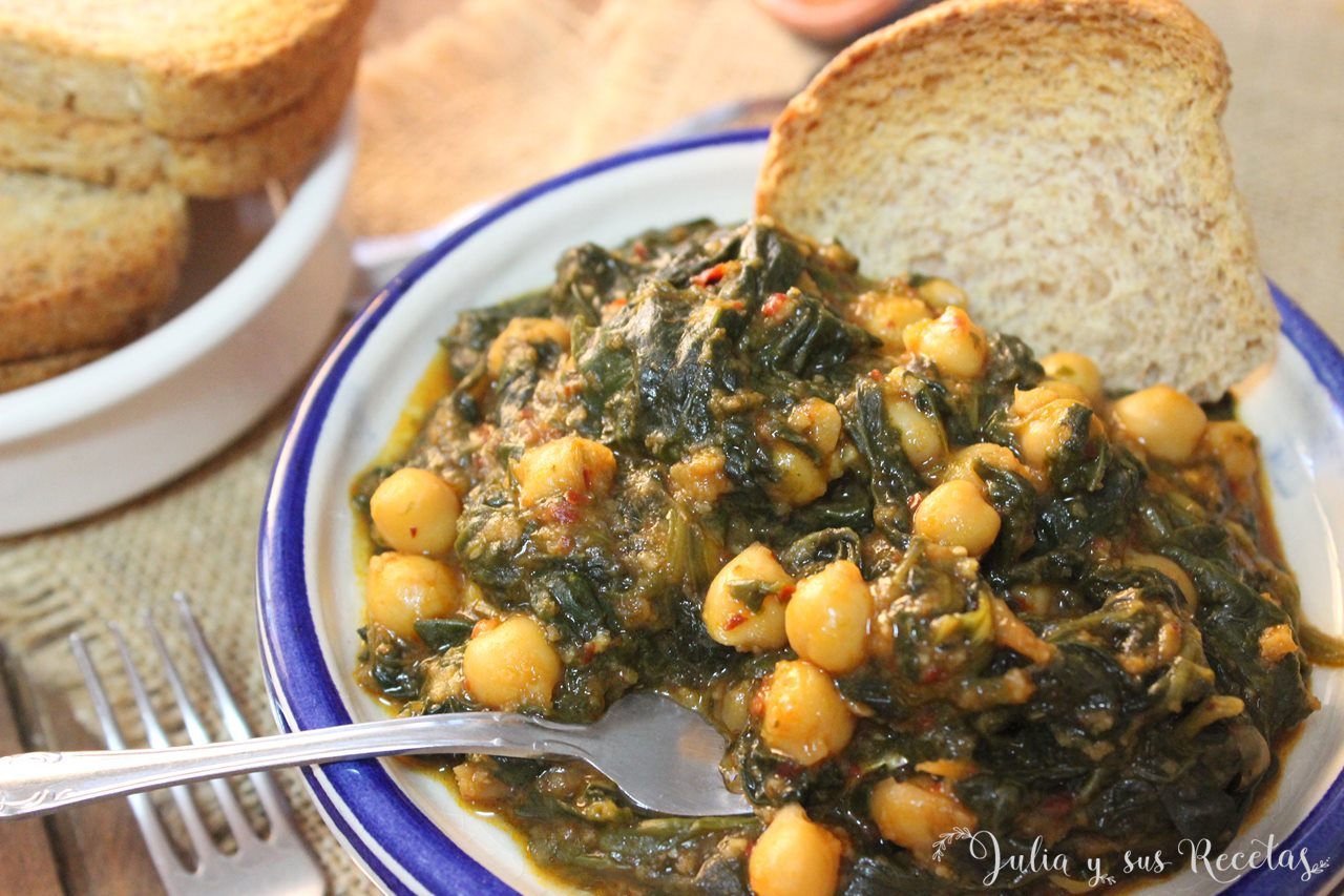 JULIA Y SUS RECETAS Espinacas esparragadas con garbanzos