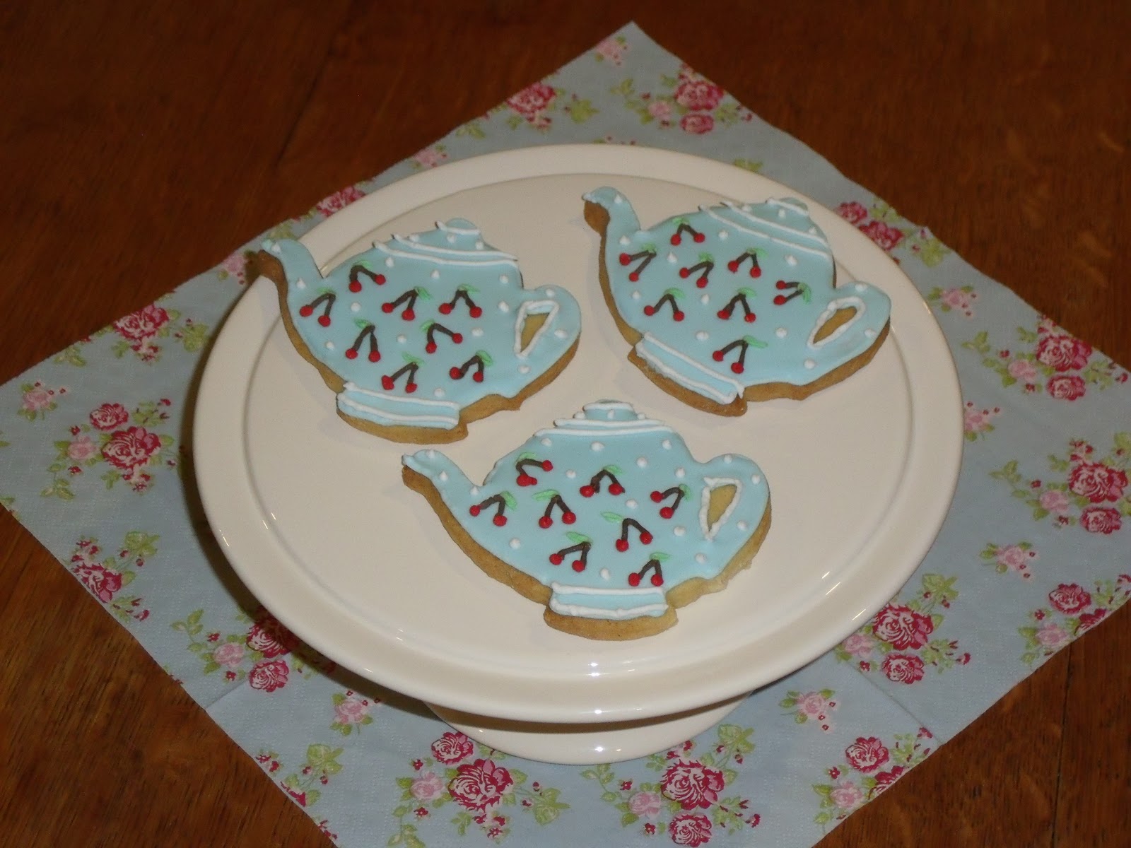 Abbie's Cake Adventures Teapot Cookies