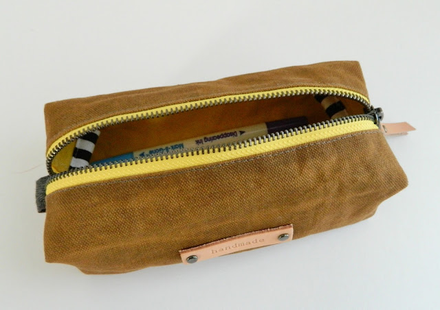 bagmaker tuesday no.5 (boxy pouch)