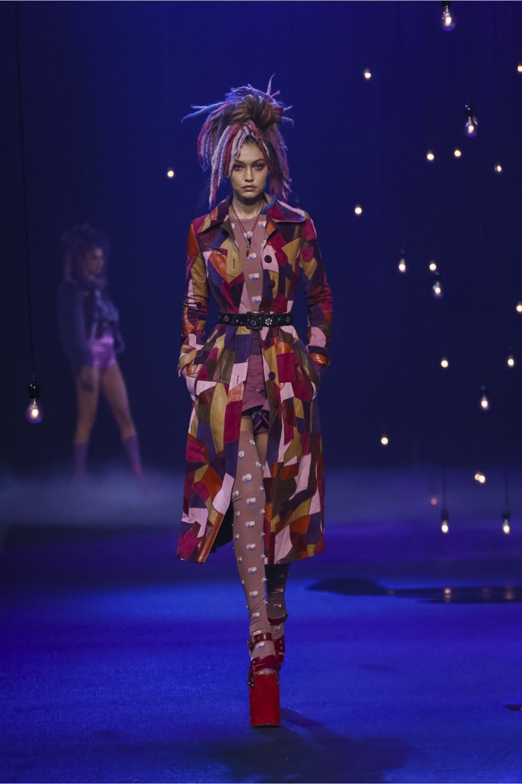 Marc Jacobs Spring Summer 2017 - New York Fashion Week marc-jacobs-spring-summer, marc-jacobs-printemps-ete, marc-jacobs-spring-summer-new-york-fashion-week, marc-jacobs-watch, montre-marc-jacobs, marc-jacobs-bag, sac-marc-jacobs, glasses-marc-jacobs, lunettes-marc-jacobs, dress-marc-jacobs, robe-marc-jacobs, du-dessin-aux-podiums, dudessinauxpodiums