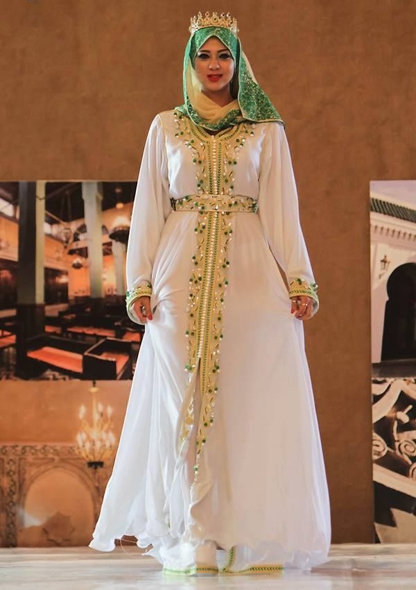 Résultat de recherche d'images pour "caftan hijab"