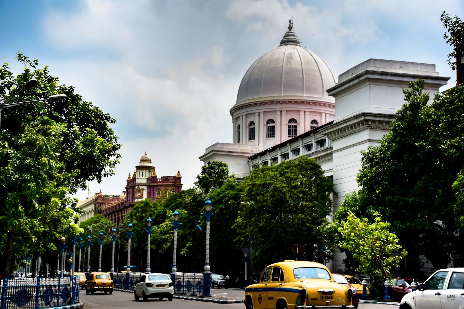 Dalhousie Square standing as the witness of the heritage of Colonial Kolkata Dalhousie Square standing as the witness of the heritage of Colonial Kolkata @DoiBedouin