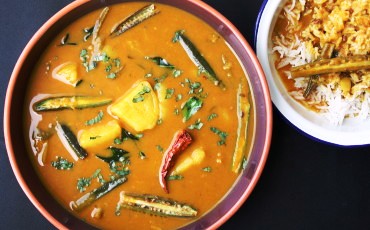 सिंधी कढी़ बनाने की विधि - Sindhi Kadhi Recipe in Hindi सिंधी कढी़ बनाने की विधि - Sindhi Kadhi Recipe in Hindi