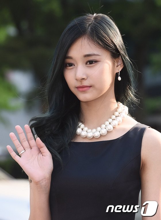 tzuyu3.jpg
