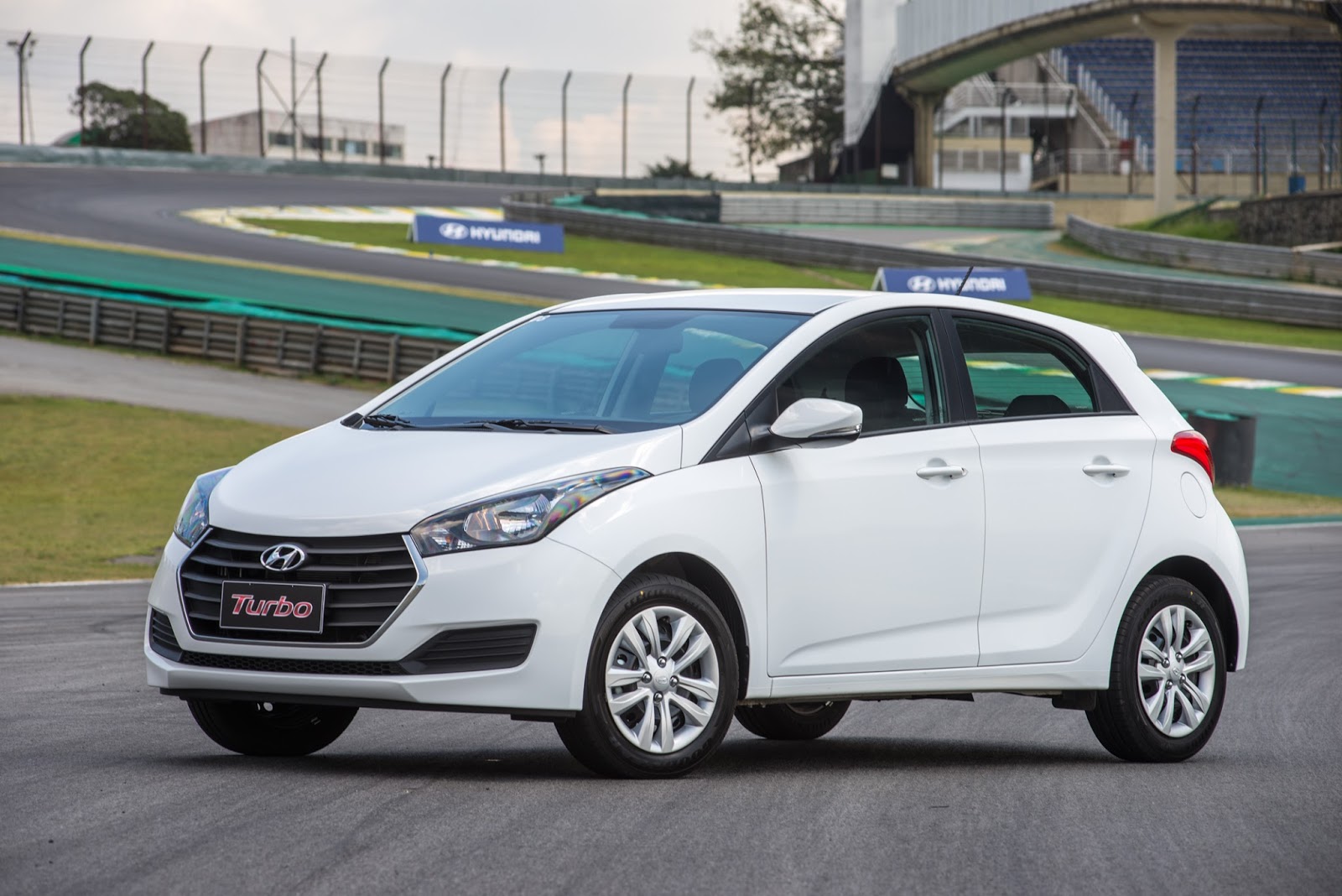 Hyundai hb20 2016