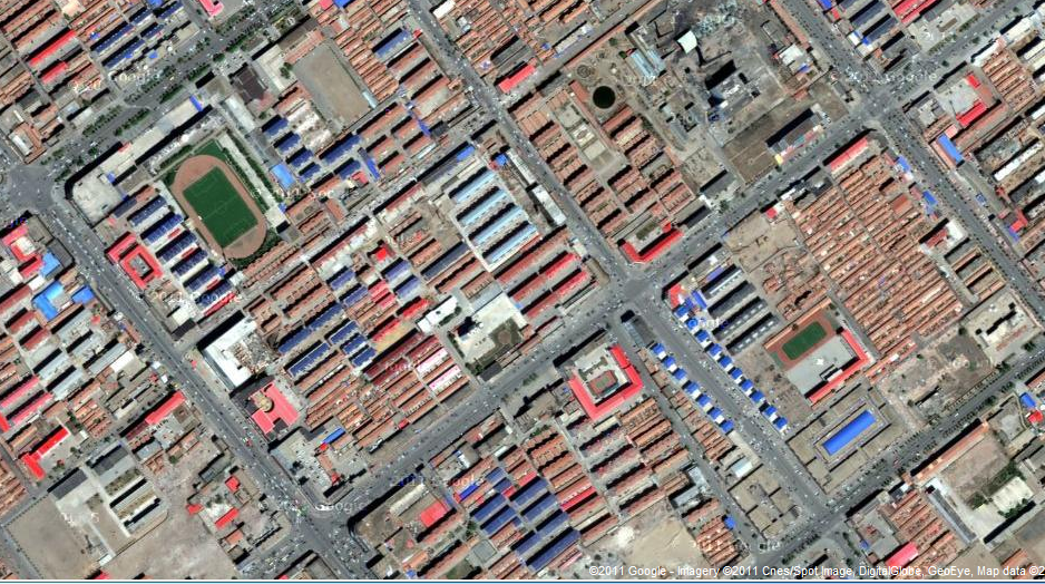 odd-locations-on-google-maps-the-colorful-roofs-of-china