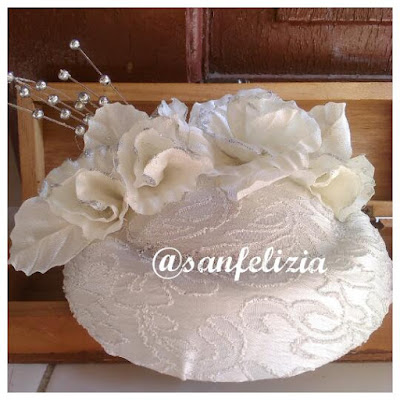 Foto hasil hiasan kepala ready stock buatan tangan untuk pengantin by @sanfelizia. Headpiece topi untuk pengantin. Wedding headpiece, hairpiece, head aksesoris, veil, kerudung pengantin, aksesoris rambut, aksesoris pengantin, buket bunga, handbouquet, sluier, handmade, hiasan kepala, hijab