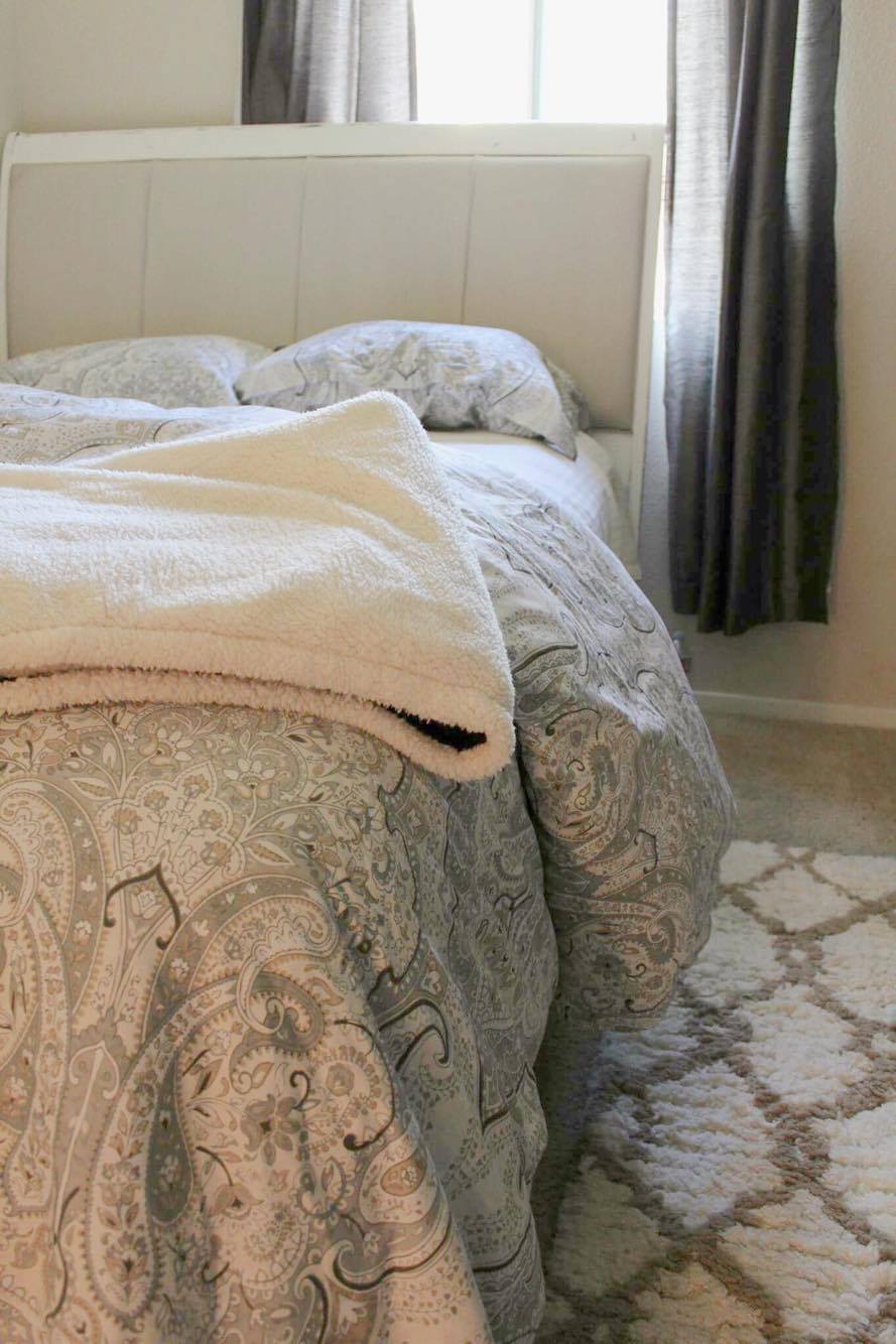 California Cupcake Painting Leather / Bed Makeover!