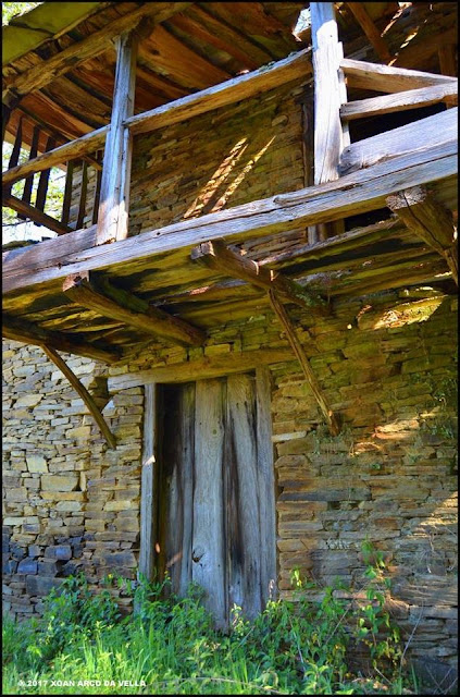 XOAN ARCO DA VELLA SANTA MARIÑA O INCIO LUGO