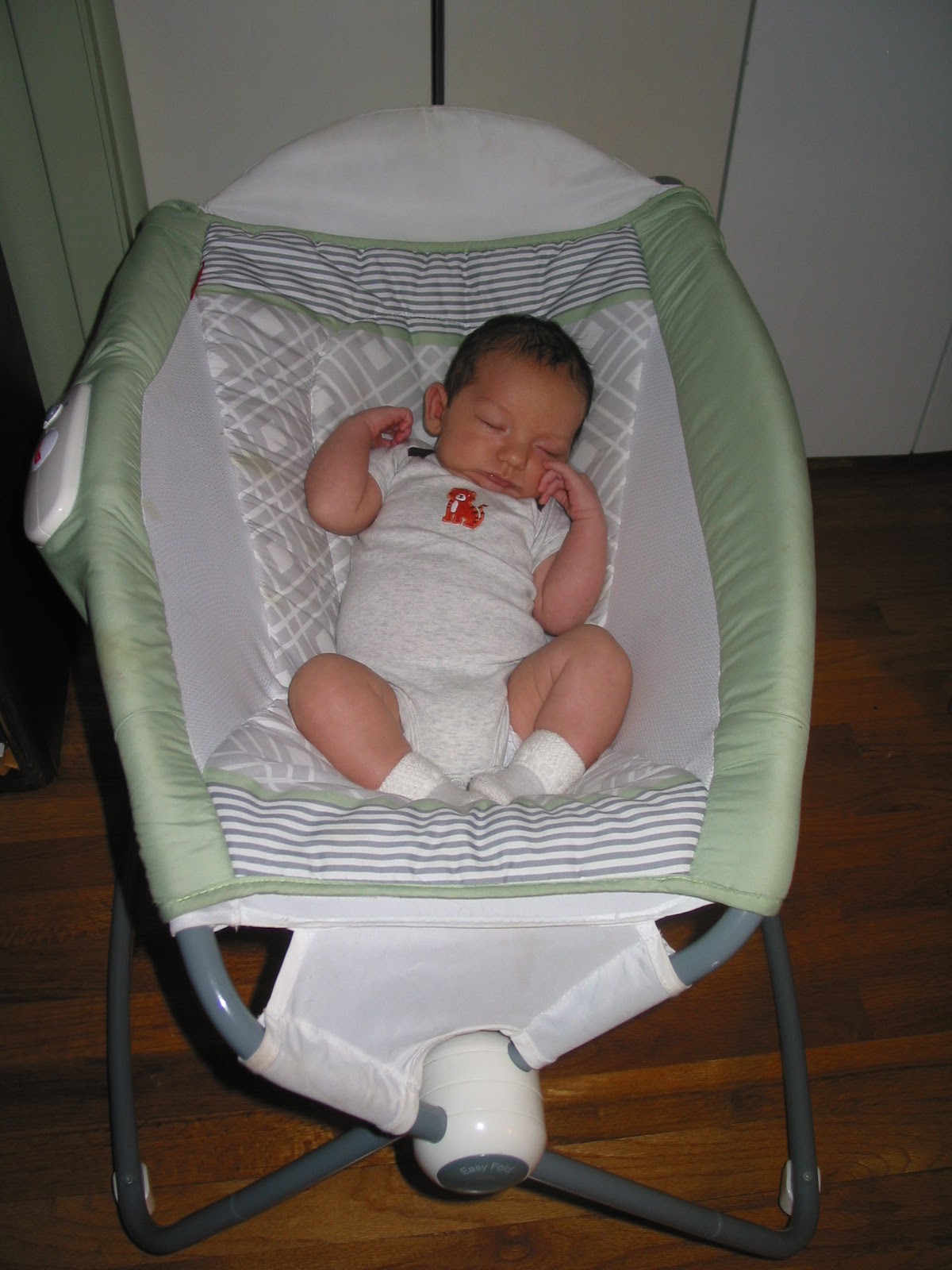 baby chair 2 months