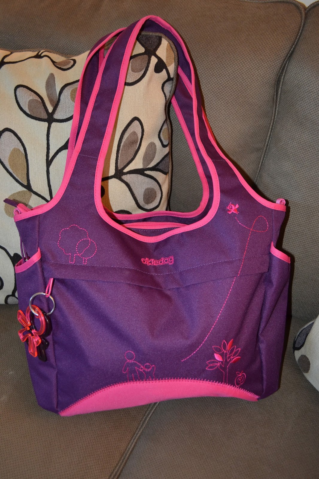 Mom&#39;s Got a Brand New Bag: OkieDog Saha Tote Diaper Bag Review!