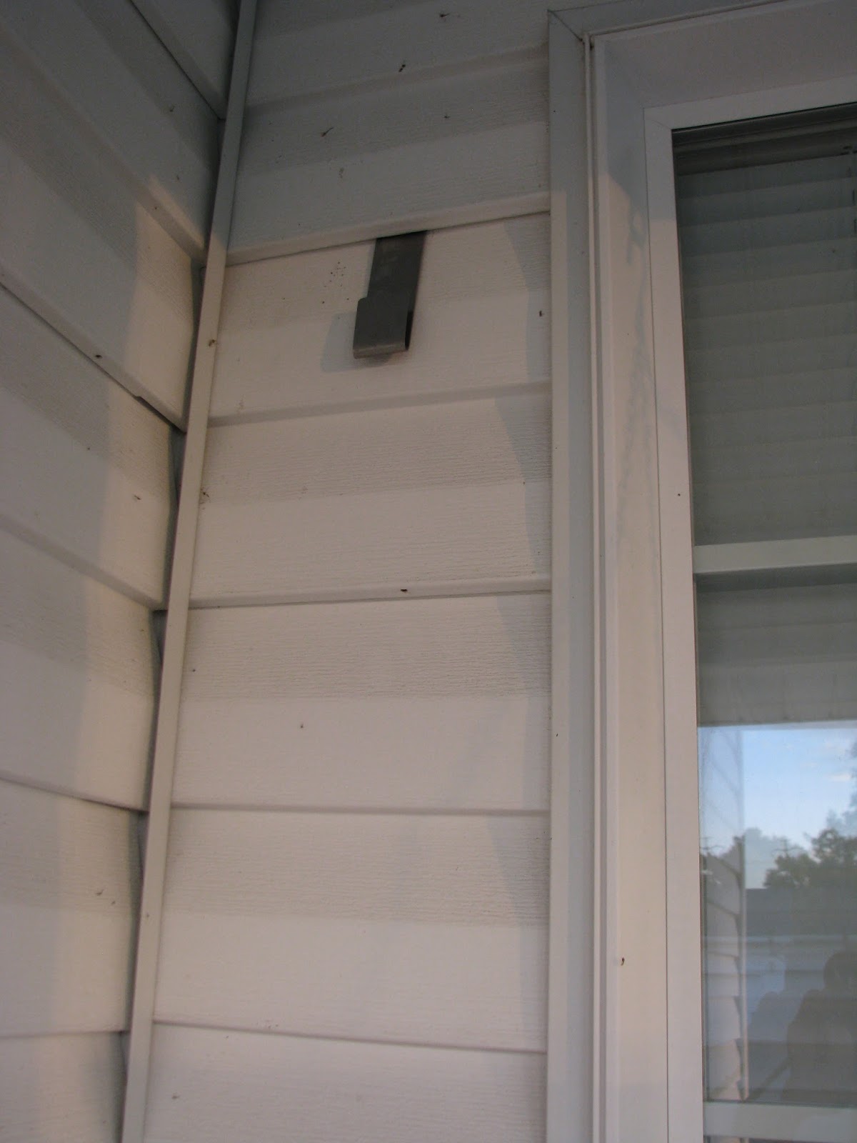 My SoCalled DIY Blog DIY Shutters on Vinyl Siding