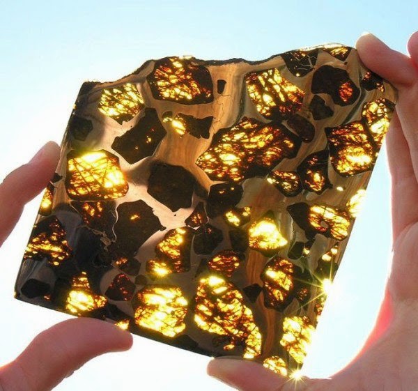 25 Most Beautiful Stones Ever Found On The