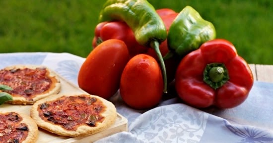 Coca de tomate y pimiento (masa fina) - Blogger image of Coca de tomate y pimiento (masa fina) - Blogger