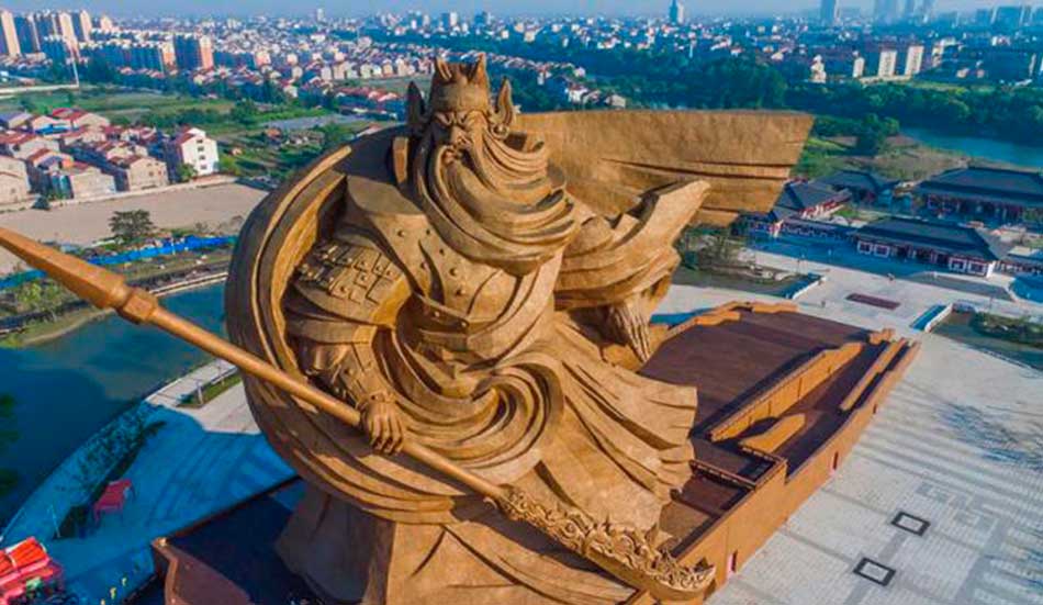 Piedra OnLine China da a conocer la enorme estatua de 1300 toneladas