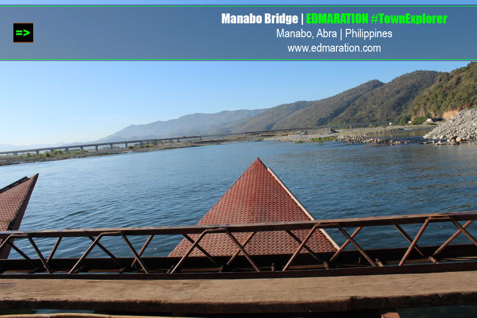 Crossing the Abra River overlooking the Manabo Bridge