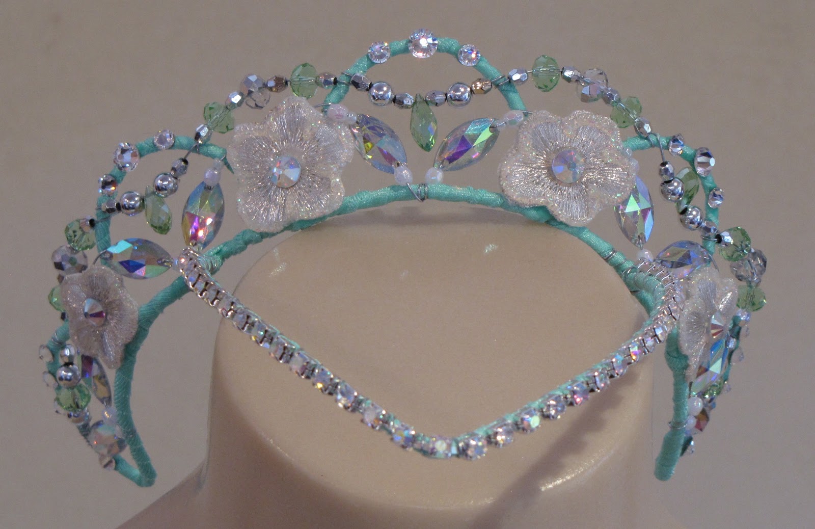 Tutus that Dance Ballet tiara classes in Sydney