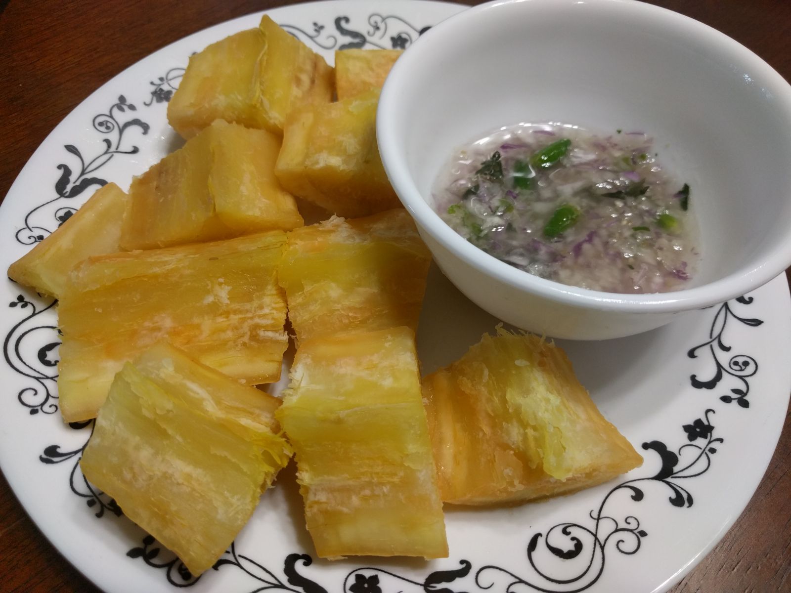 Amma's Kitchen Adventures Kappa with mollaku chammanthi (Tapioca with