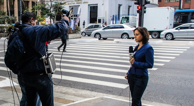 ¿Les hace falta calle a los periodistas de hoy en día?