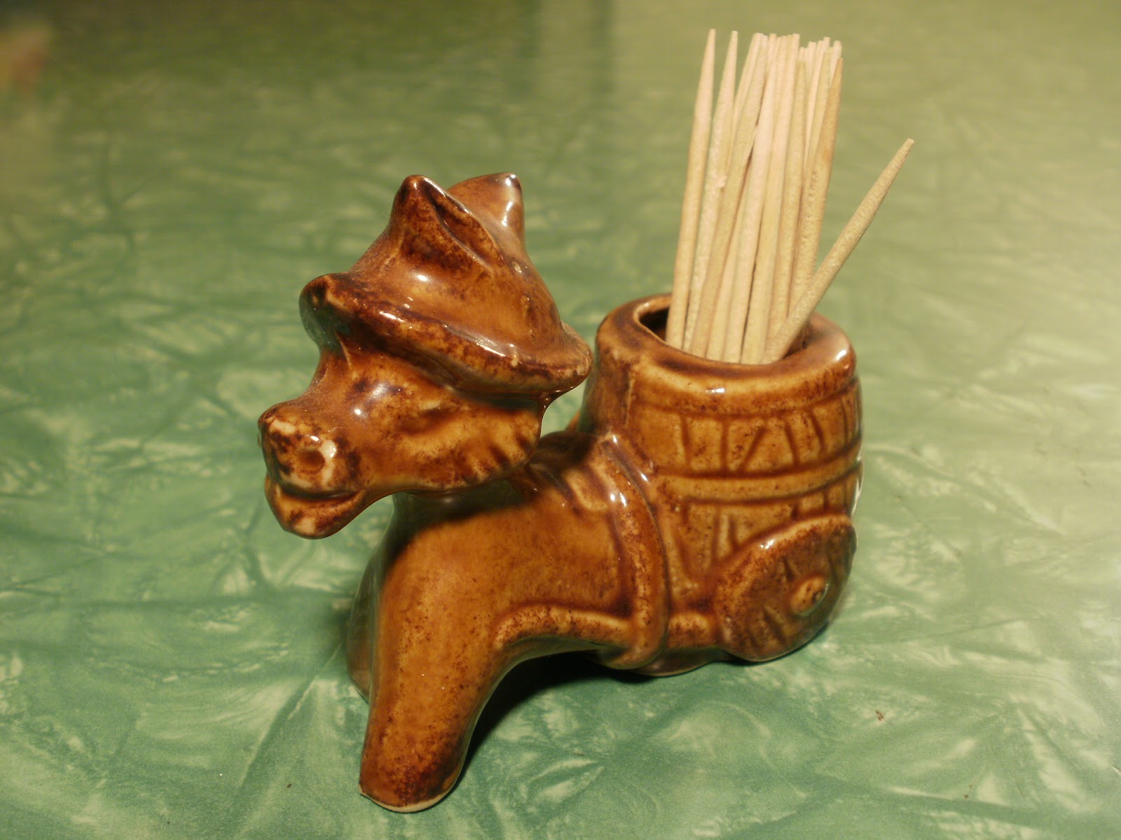 Knick Knack Camigrats Toothpick Holders!