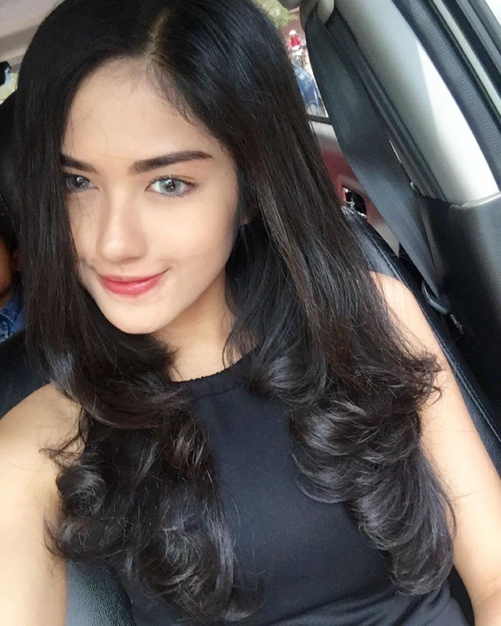 Biodata Ochi Rosdiana Lengkap Dengan Agama Dan Foto Biodata Ochi Rosdiana Lengkap Dengan Agama Dan Foto