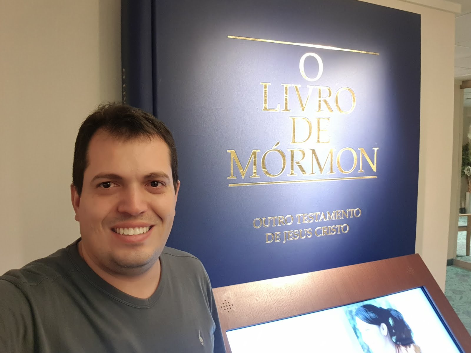 Leia o Livro de Mórmon