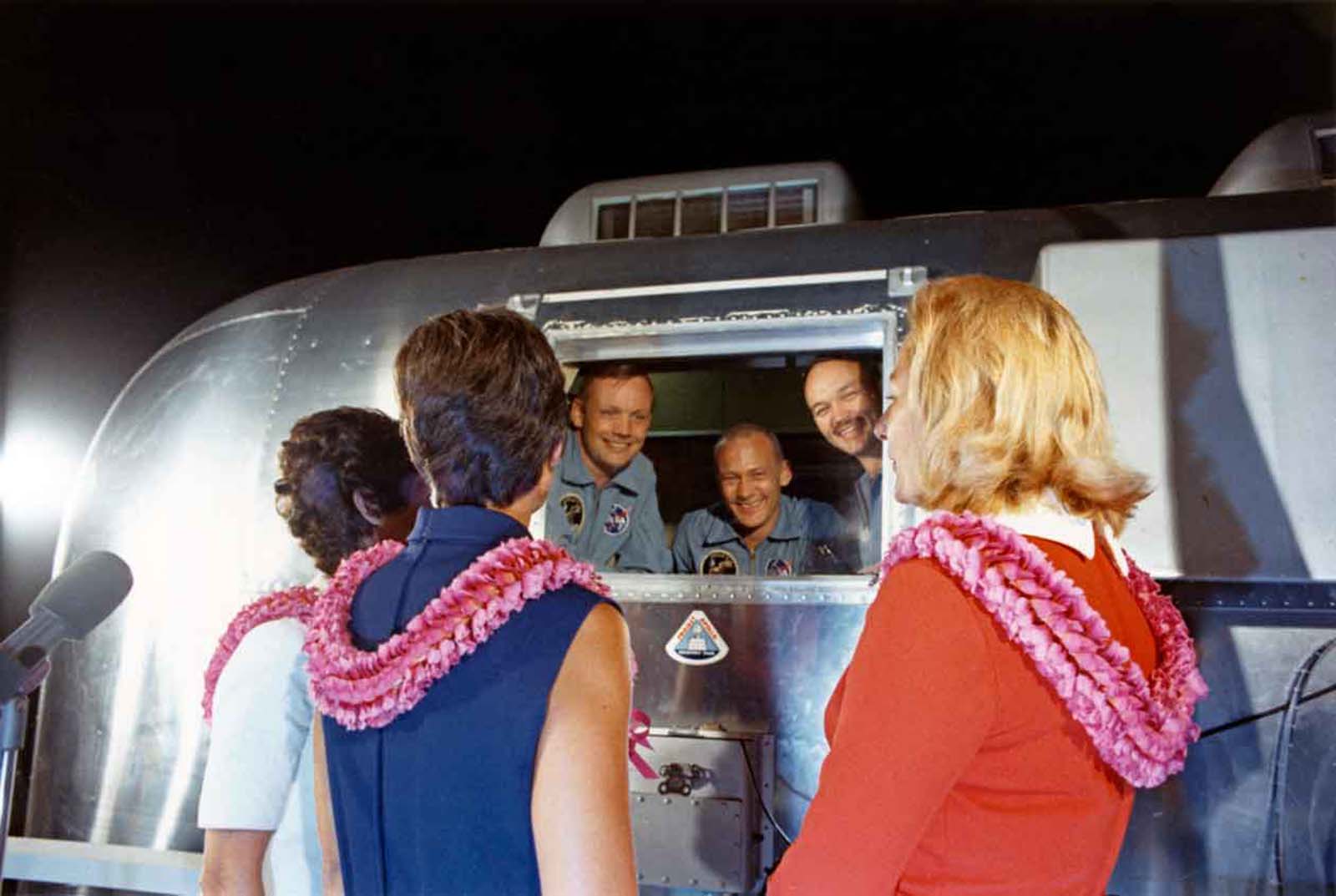 Apollo astronauts in quarantine after the moon mission  1969 - 94