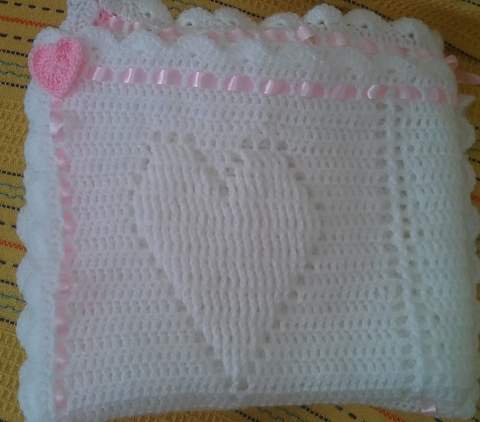 Crochet & Knitting: Teddy and Hearts Baby Blanket