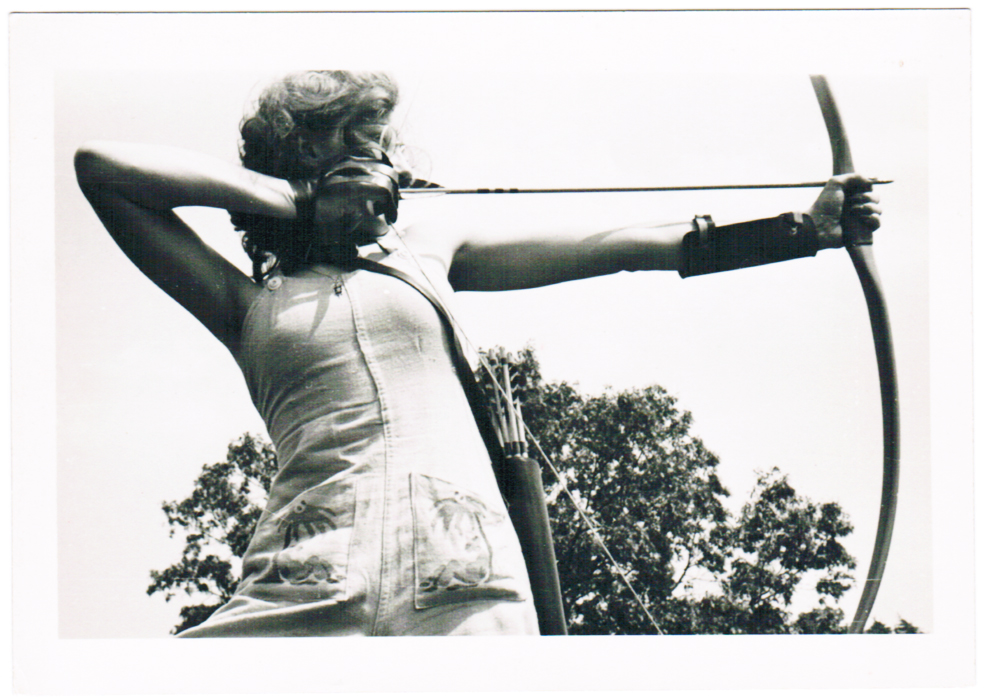 34 Vintage Photos of Beautiful Women Archers From the Mid20th Century vintage everyday