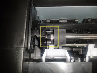 paper keeps getting jammed in hp printer