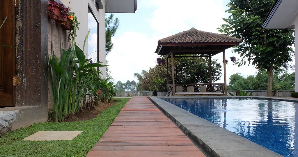Tuesday's LOVE | Bandung Escape : Omah Angkul Angkul Villa & Pool
