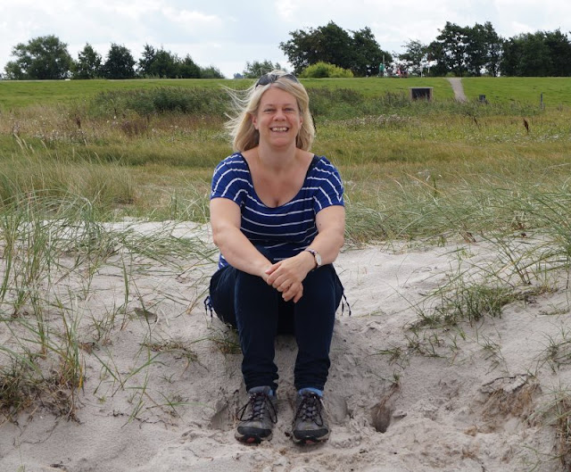 Der Strand von Wendtorf im Naturschutzgebiet Bottsand. Ein toller Strand auf dem Kieler Ostufer und an der Außenförde. Ich kann ihn Euch als Küstenmami und Strand-Kennerin voll empfehlen!