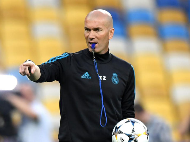 Những khó khăn liên tục thử thách Zidane