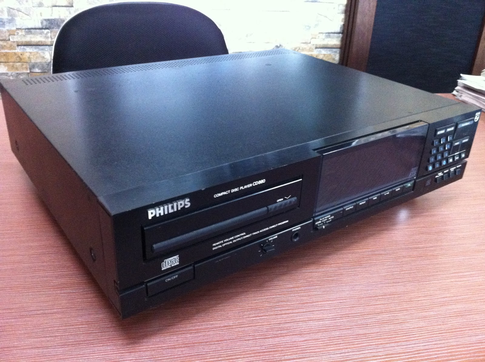 Maxx Audio Visual Philips CD880 CD player (sold)