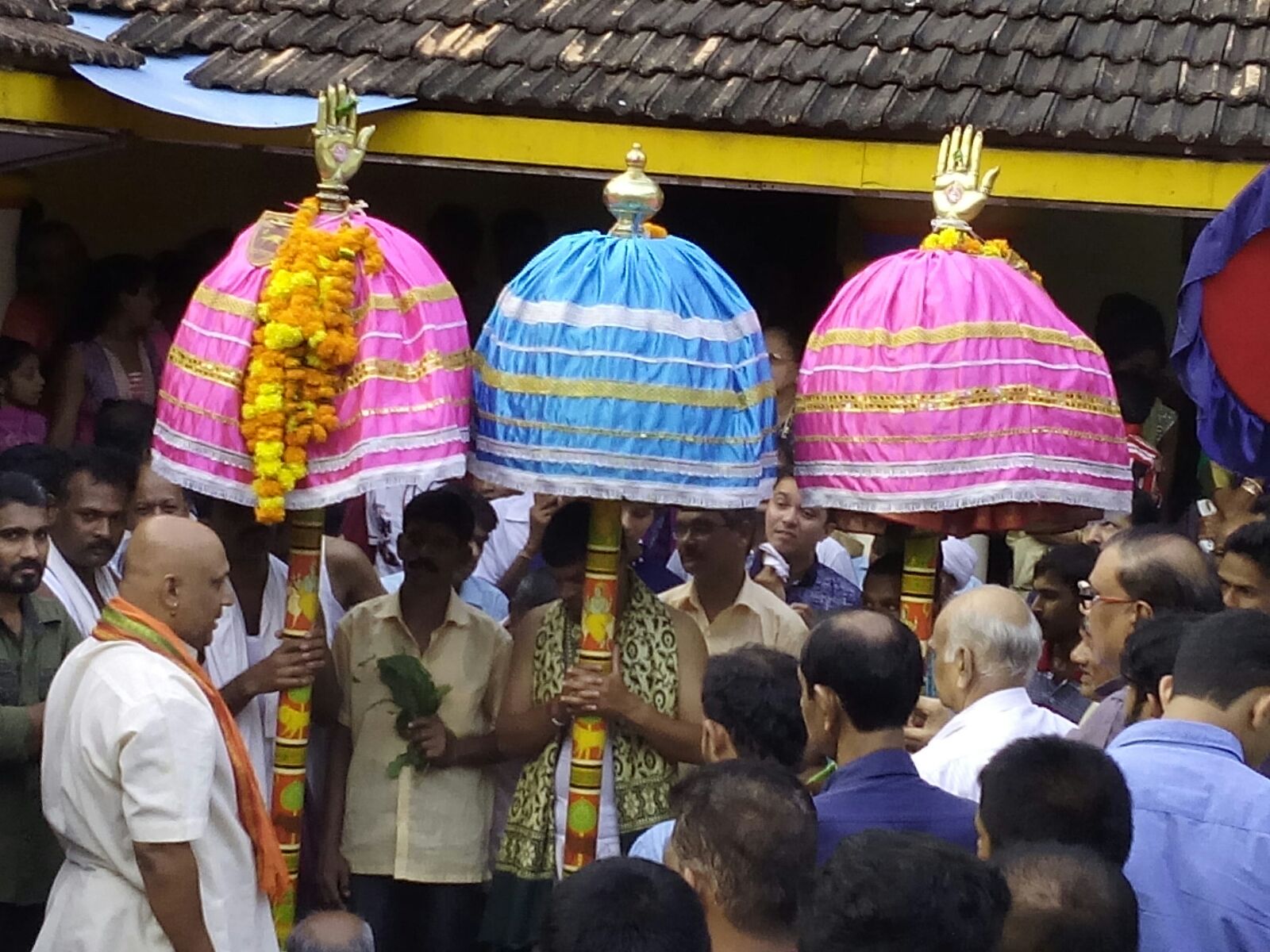 Chari Vishwakarma or Panchal Brahmins of Goa. Chari Vishwakarma or