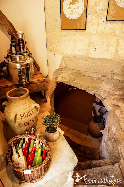 Honeymoon, france, review, ทริป, ฝรั่งเศส, รีวิว, ฮันนีมูน,สวีท, โพรวองซ์, Provence,Les Baux de Provence Honeymoon, france, review, ทริป, ฝรั่งเศส, รีวิว, ฮันนีมูน,สวีท, โพรวองซ์, Provence,Les Baux de Provence