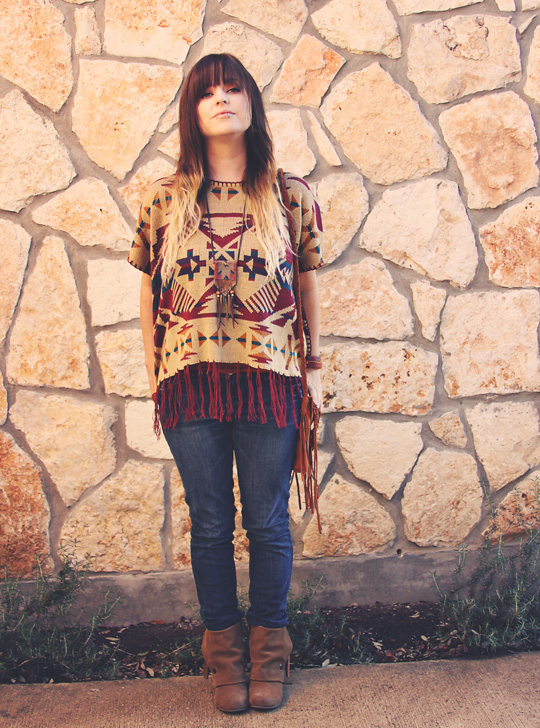 Roots and Feathers // Violet Bella: THREADS // AZTEC CASUAL