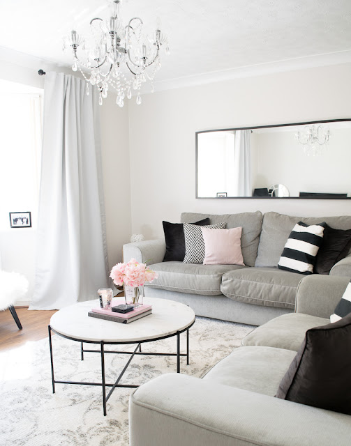 monochrome styling in this beautiful living room