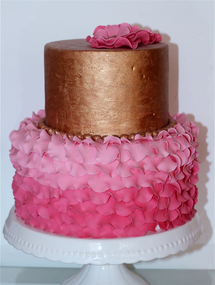 DIY/Tutorial Petal Cake/Blütentorte/Torte mit Blütenblättern 3