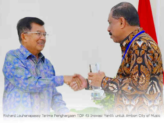 Richard Louhenapessy Terima Penghargaan TOP 45 Inovasi Yanlik untuk Ambon City of Music Richard Louhenapessy Terima Penghargaan TOP 45 Inovasi Yanlik untuk Ambon City of Music