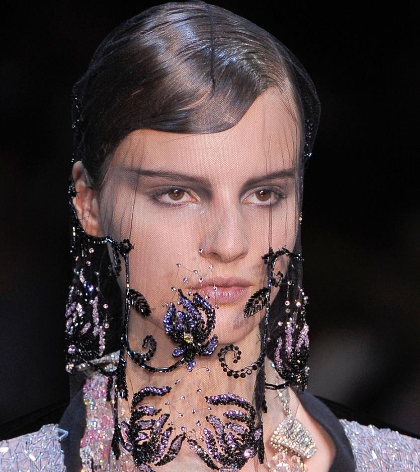 Fashion & Lifestyle: Bejewelled Veils... Armani Privé Fall 2012 Couture