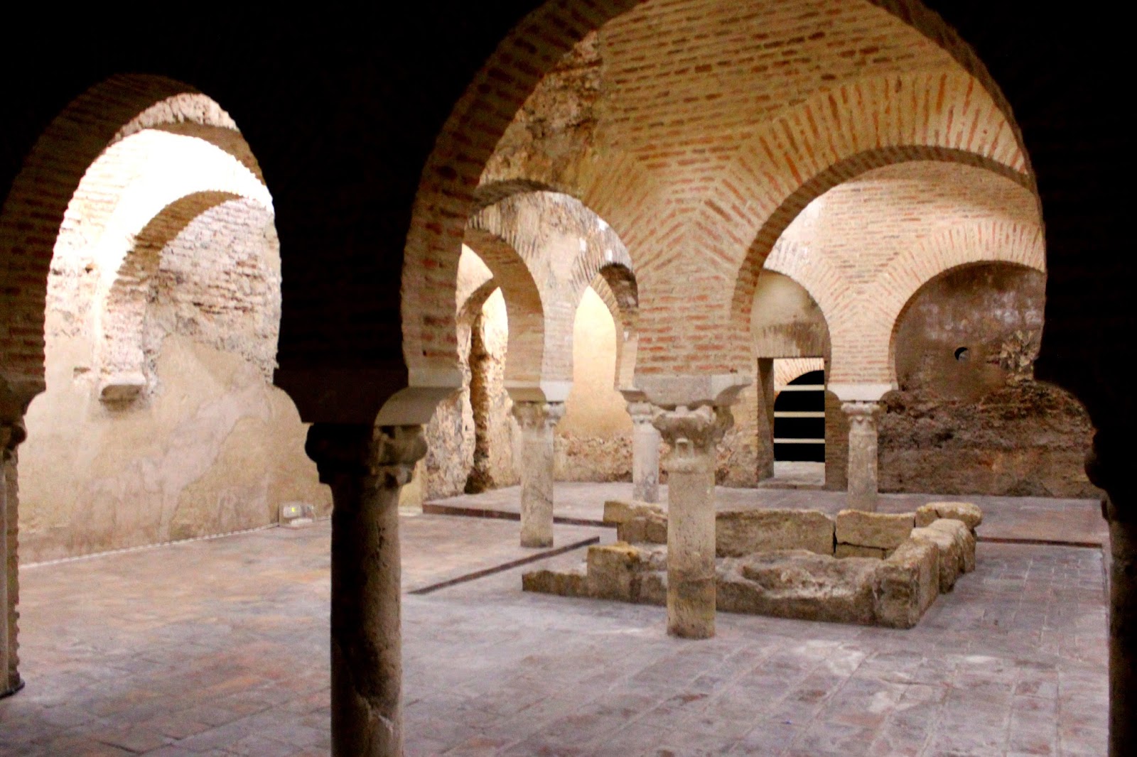 Sala templada de los baños árabes de Jáen