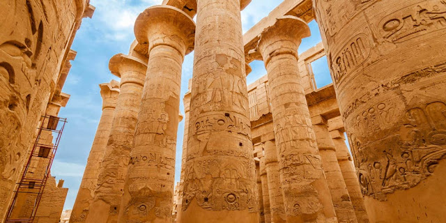 Karnak Colums - Tourism in Luxor - www.tripsinegypt.com